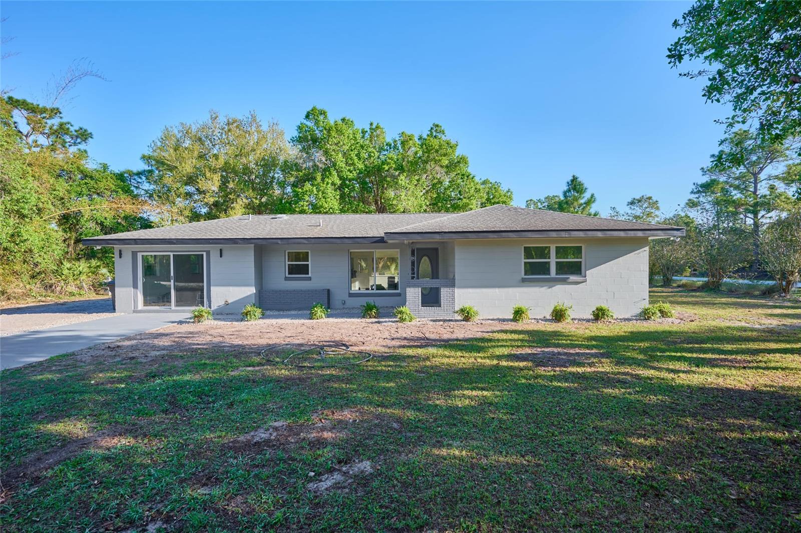 Listing photo id 1 for 3500 Orchid Drive