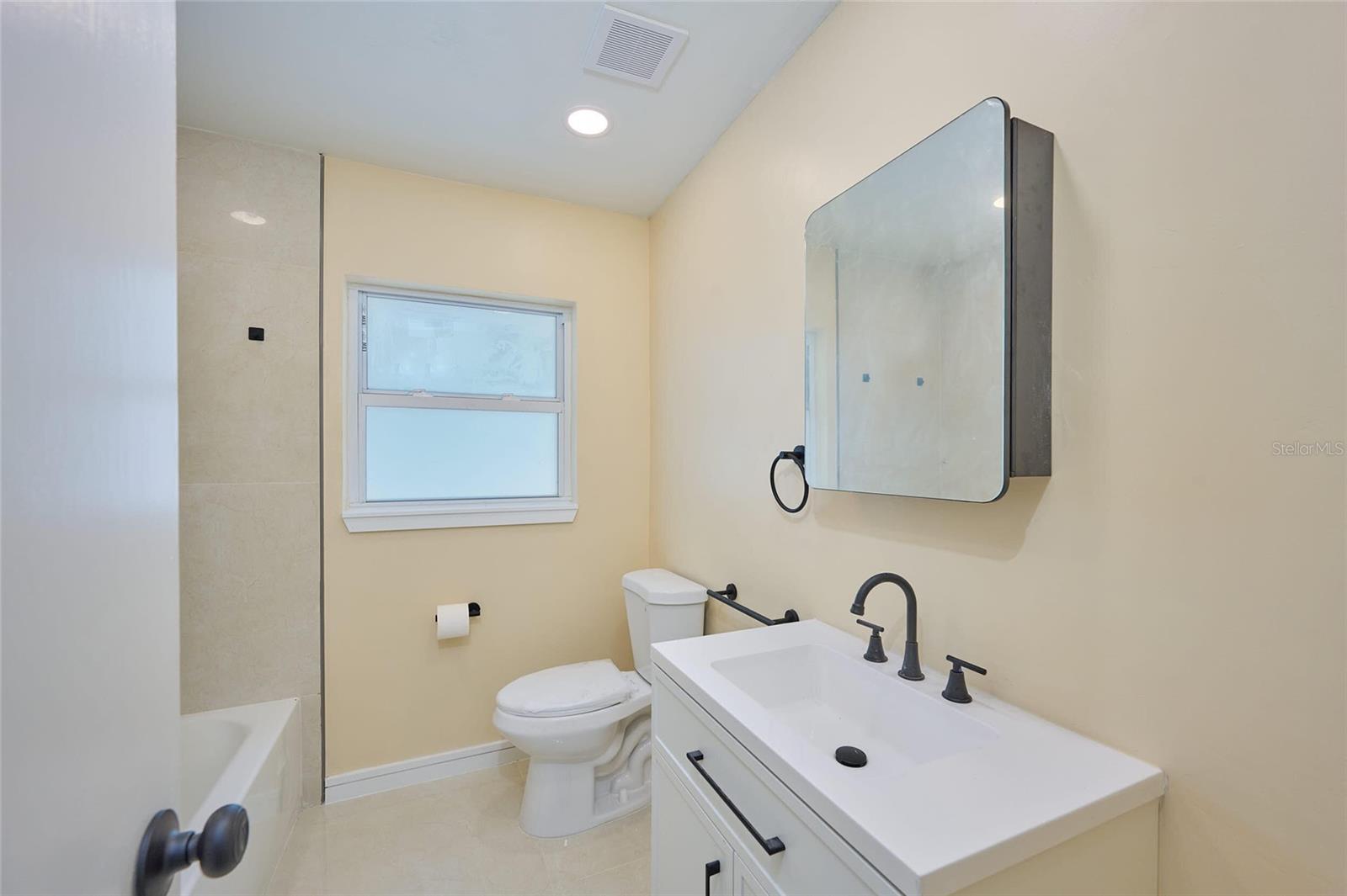 Listing photo id 28 for 3500 Orchid Drive