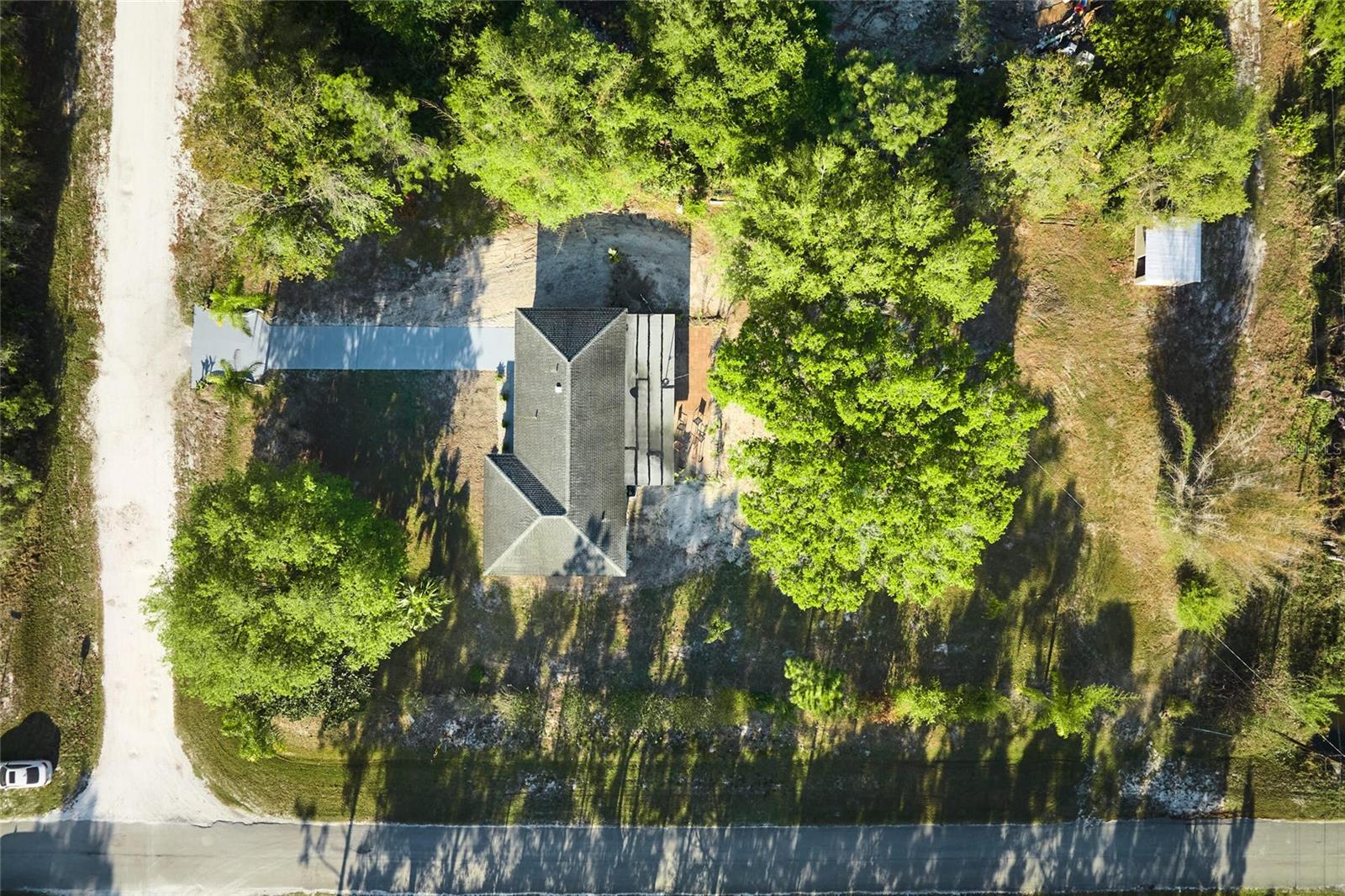 Listing photo id 5 for 3500 Orchid Drive