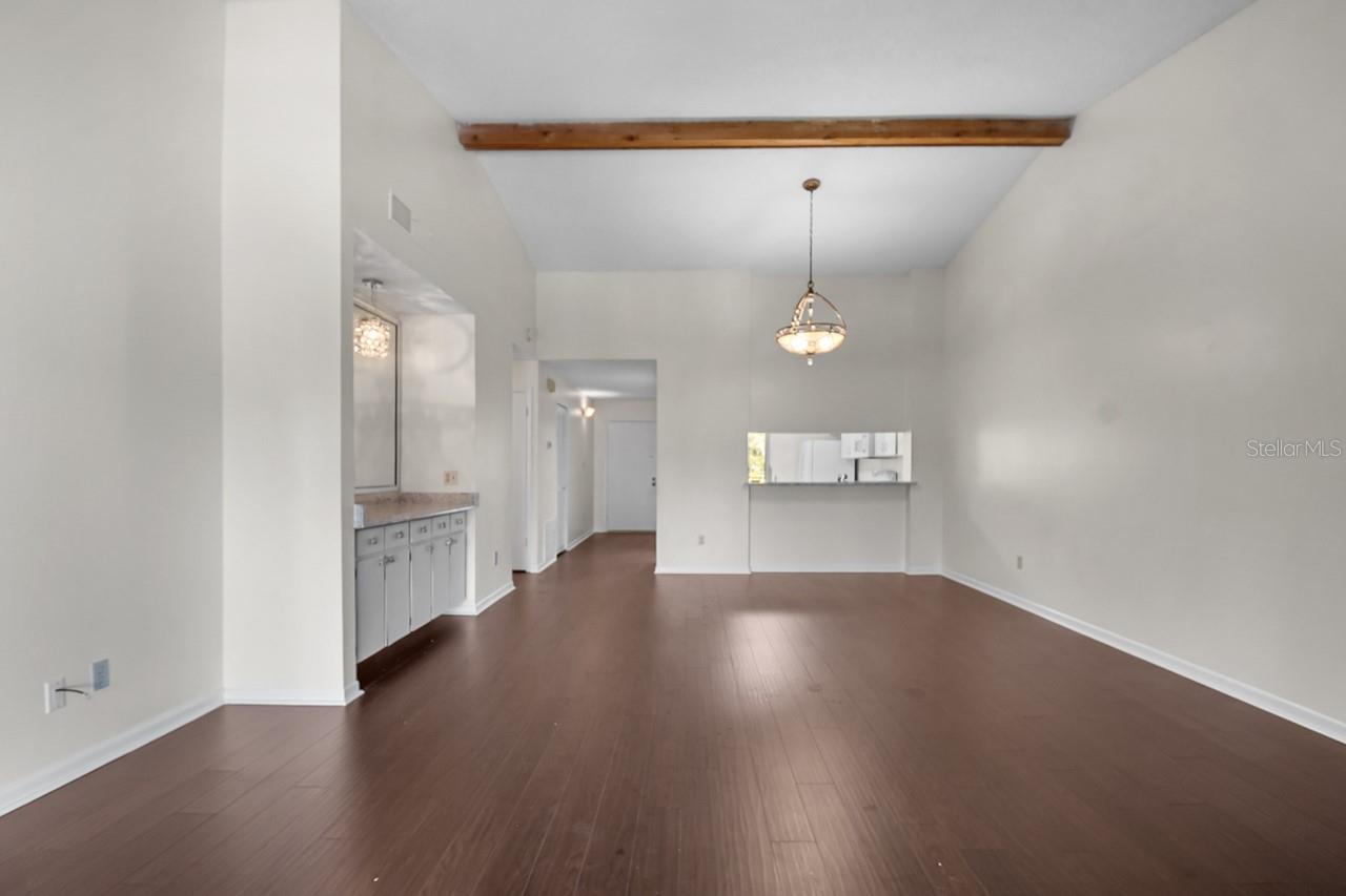 Image 11 of 32 For 4 Escondido Circle 27