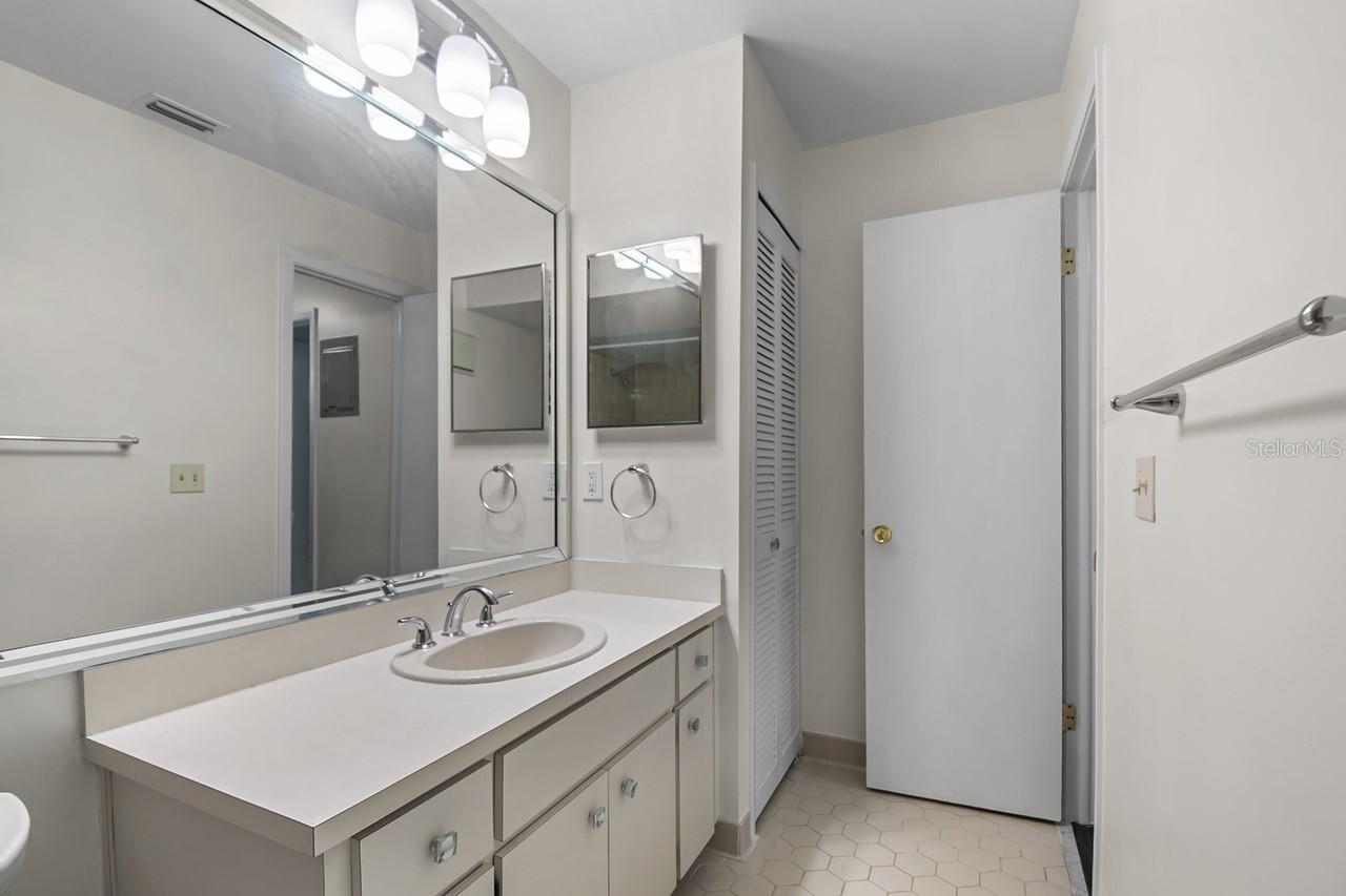 Image 14 of 32 For 4 Escondido Circle 27