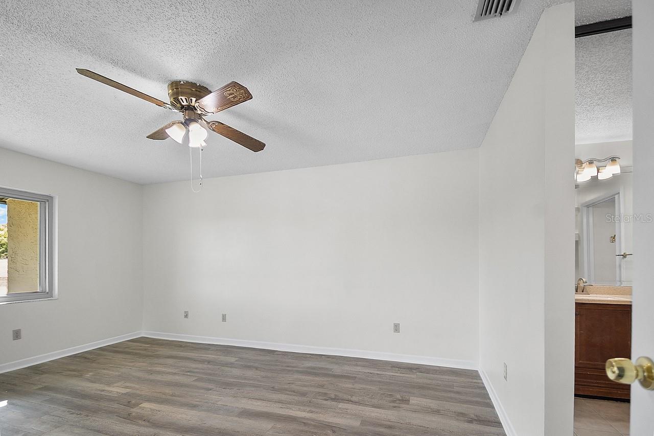 Image 24 of 32 For 4 Escondido Circle 27