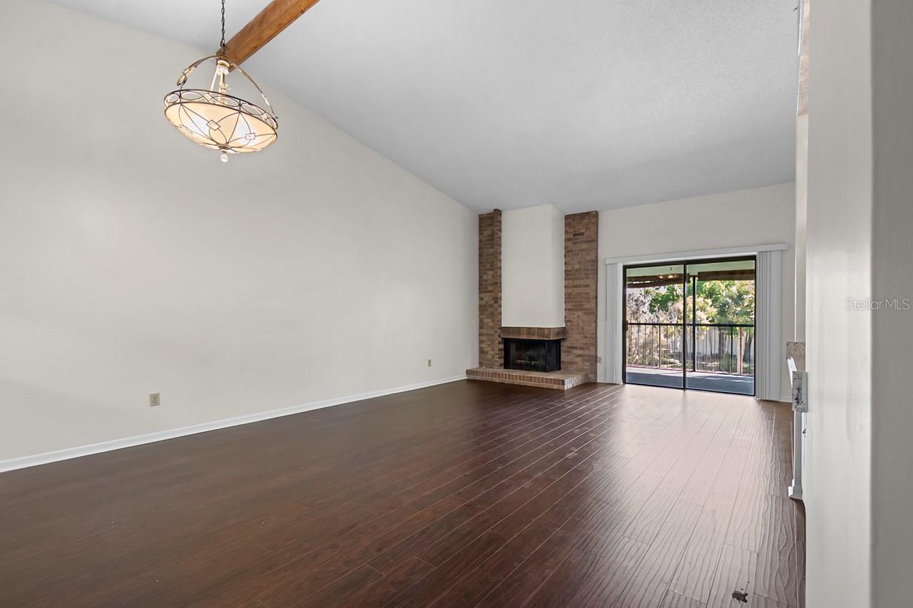 Image 8 of 32 For 4 Escondido Circle 27