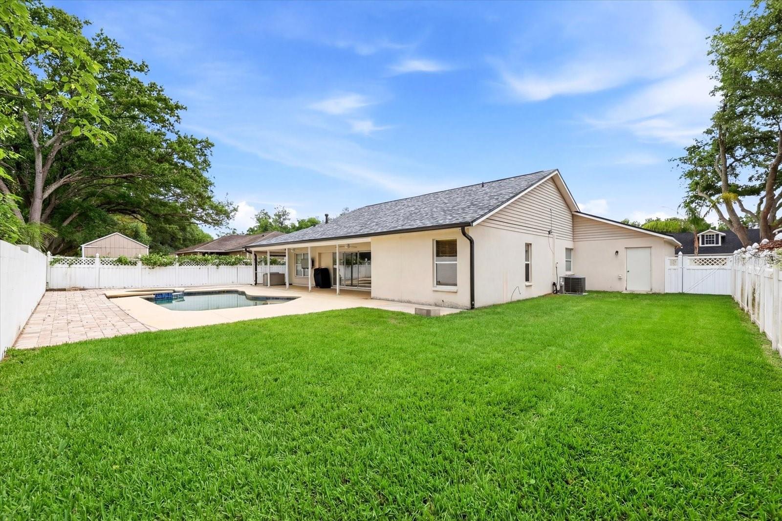 Image 32 of 33 For 224 Bryan Oak Avenue