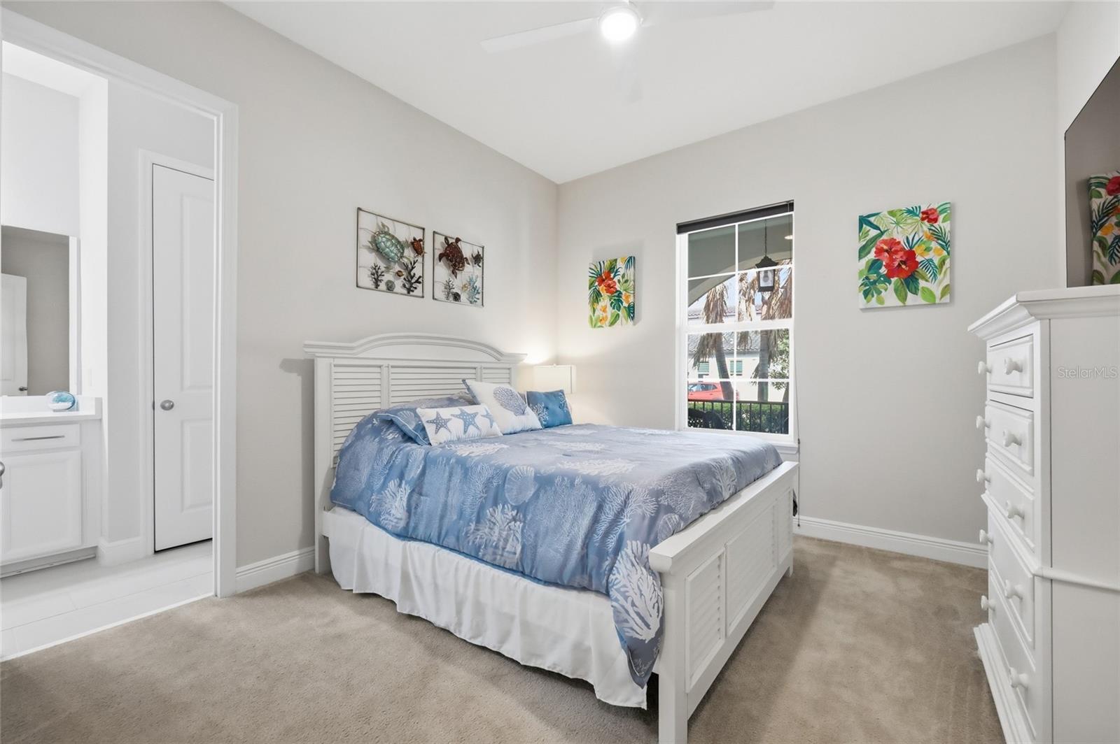 Image 32 of 49 For 1646 Holcomb Creek Street