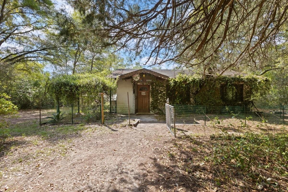 Image 13 of 41 For 6950 Highway 41