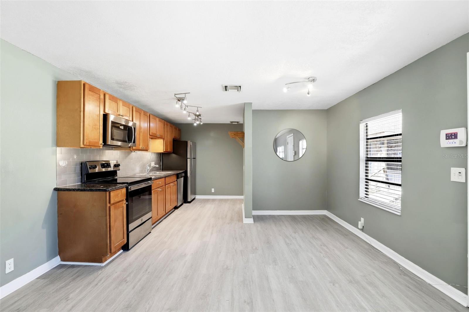 Image 9 of 20 For 344 Eron Way 12