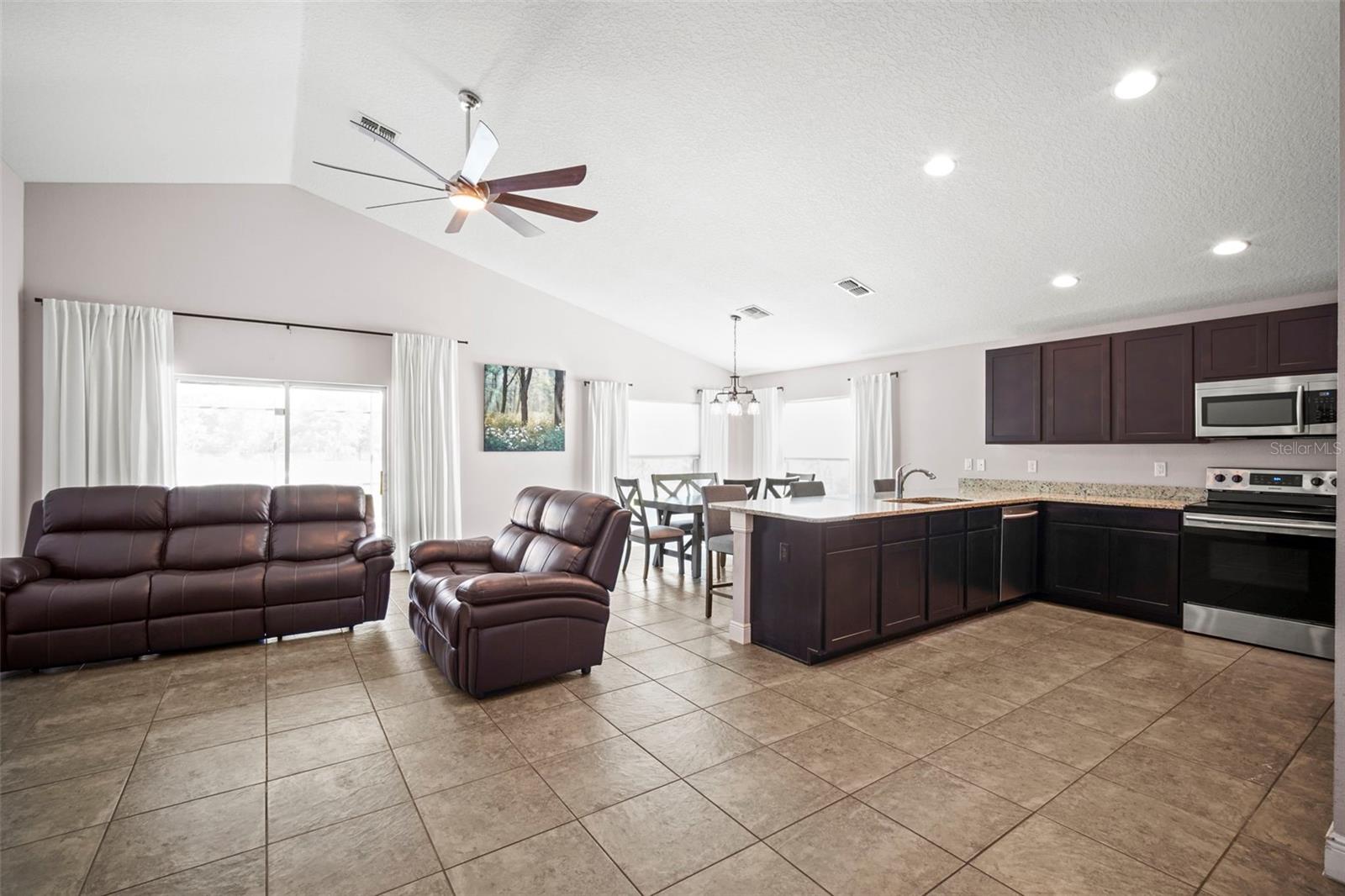 Image 10 of 58 For 20347 Starry Street