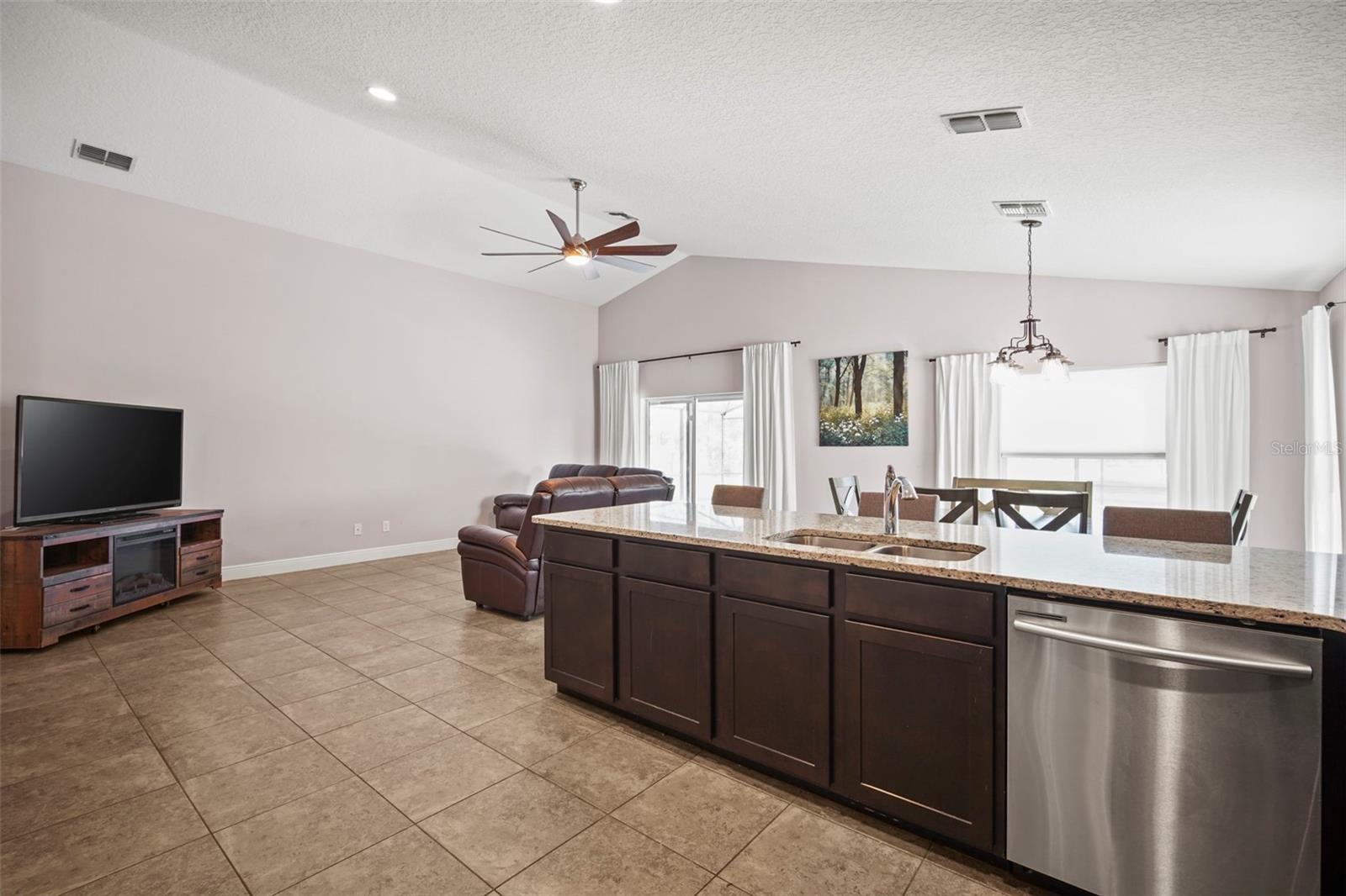 Image 16 of 58 For 20347 Starry Street