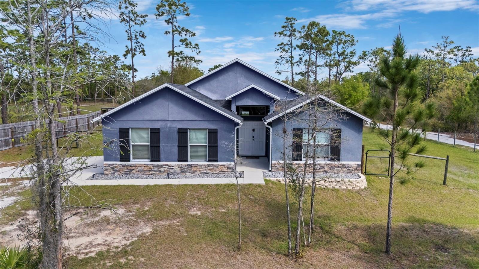 Image 2 of 58 For 20347 Starry Street