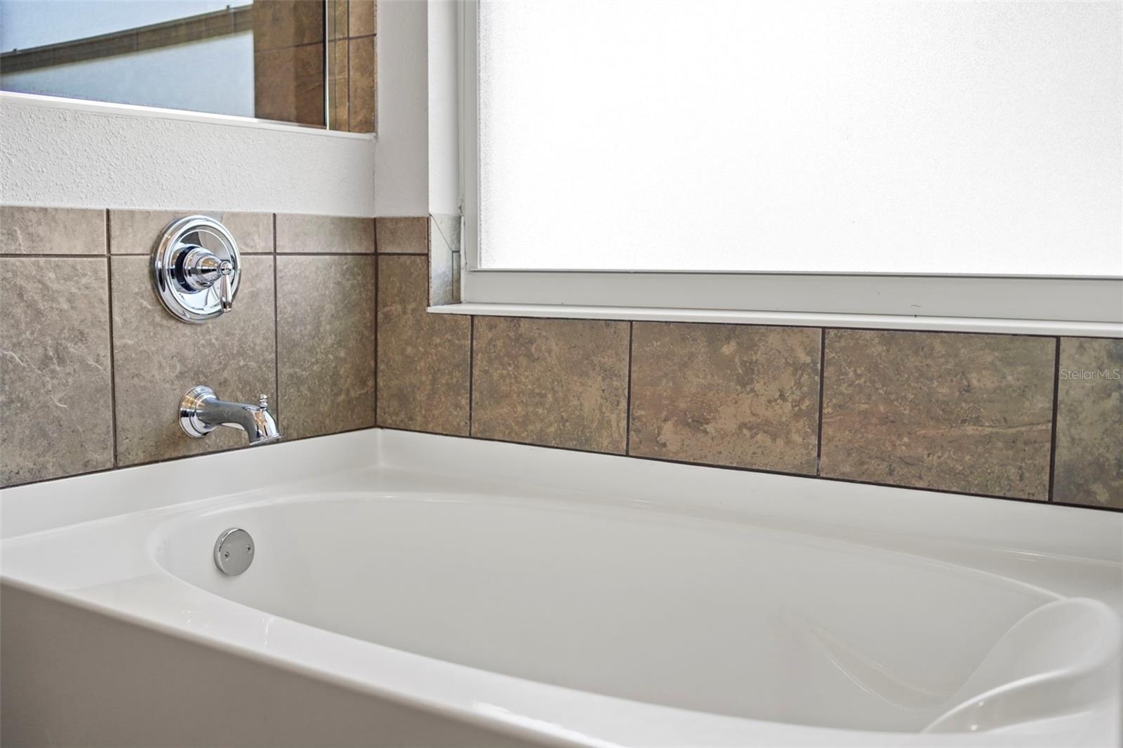 Image 25 of 58 For 20347 Starry Street