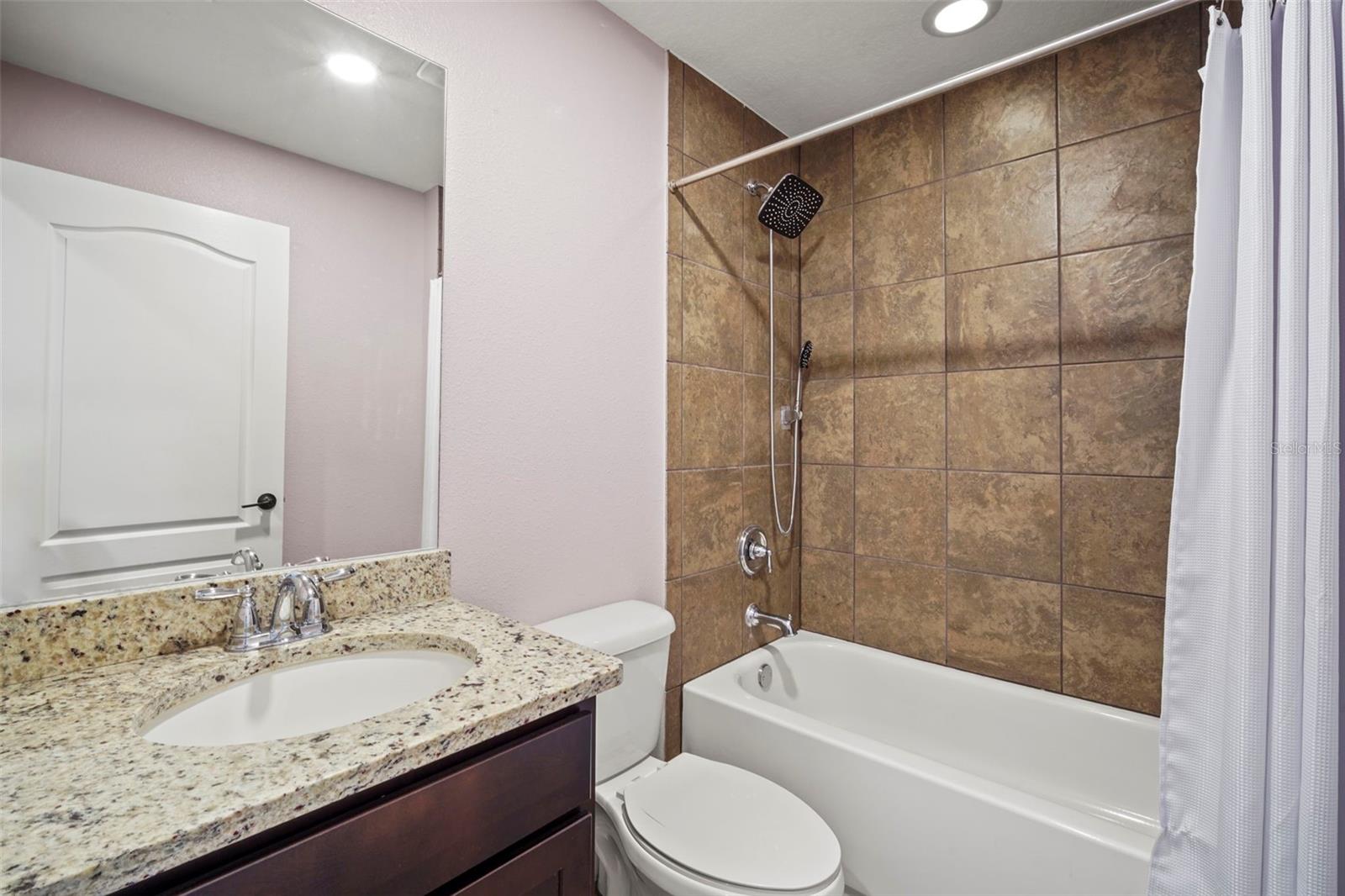 Image 32 of 58 For 20347 Starry Street