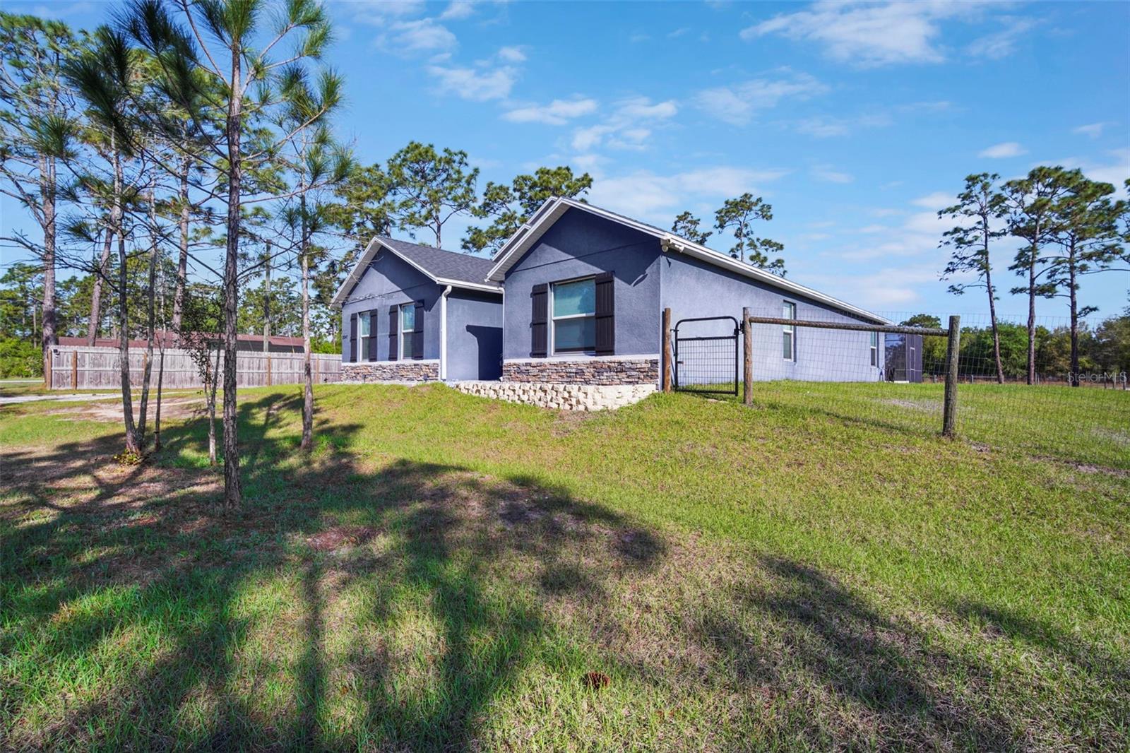 Image 51 of 58 For 20347 Starry Street