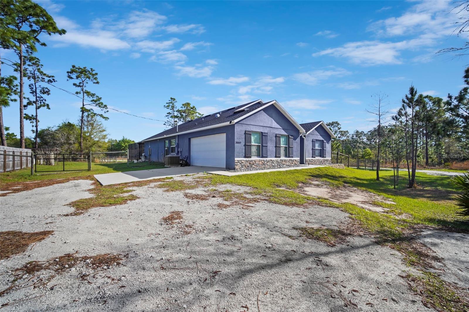 Image 7 of 58 For 20347 Starry Street