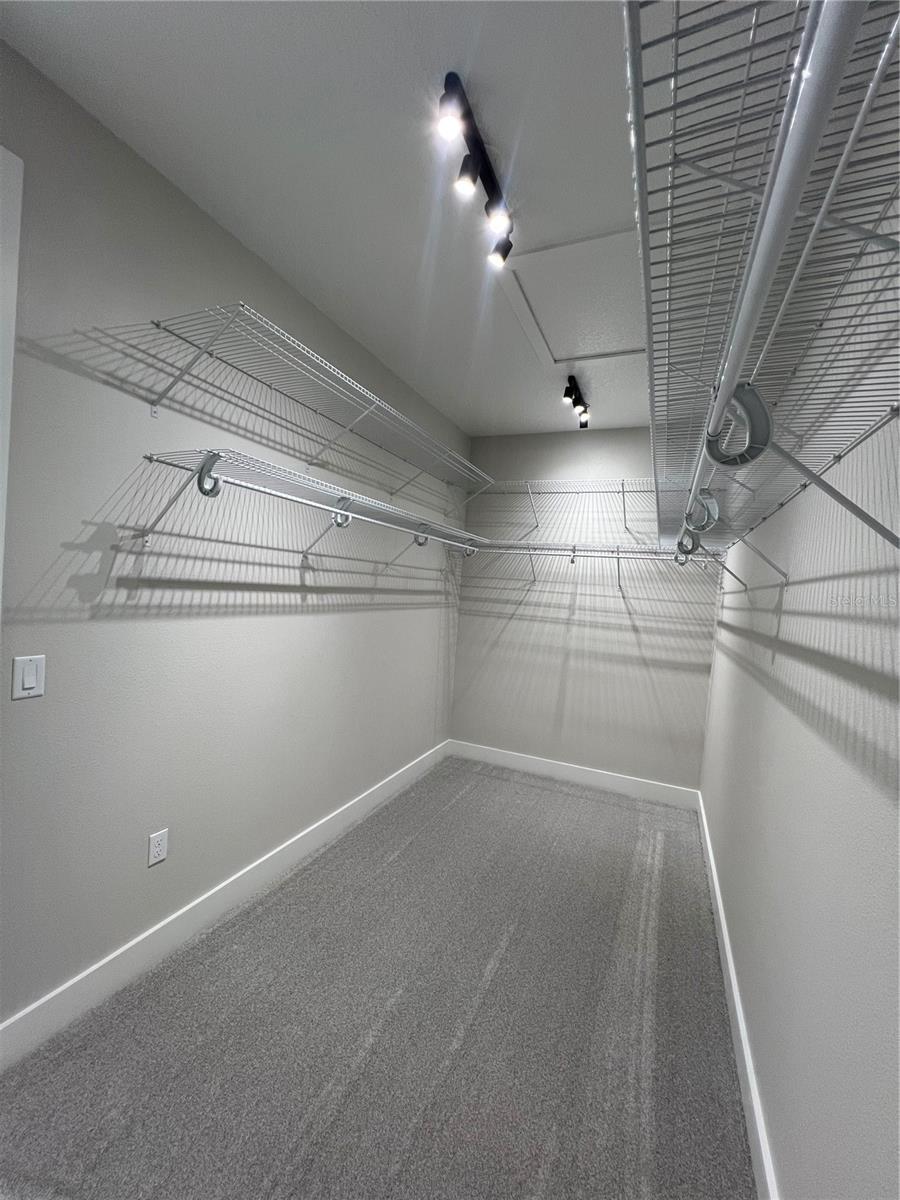 Image 11 of 19 For 3320 Buckingham Way