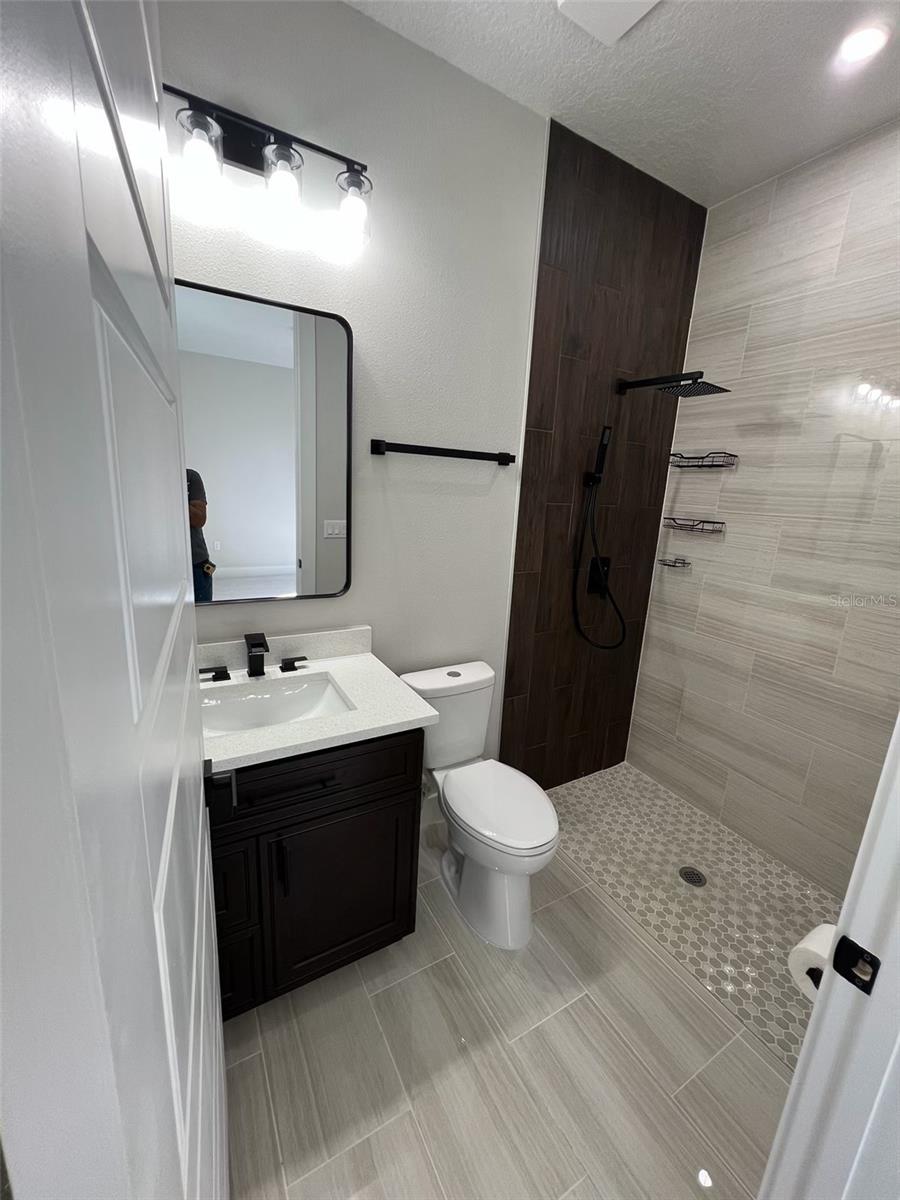 Image 13 of 19 For 3320 Buckingham Way