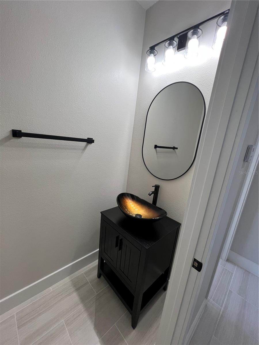 Image 14 of 19 For 3320 Buckingham Way