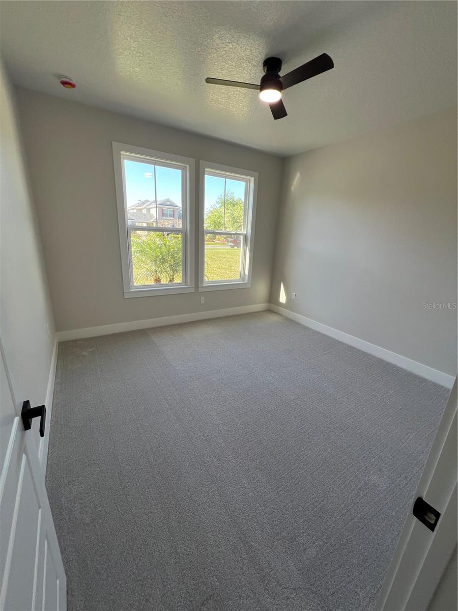 Image 17 of 19 For 3320 Buckingham Way