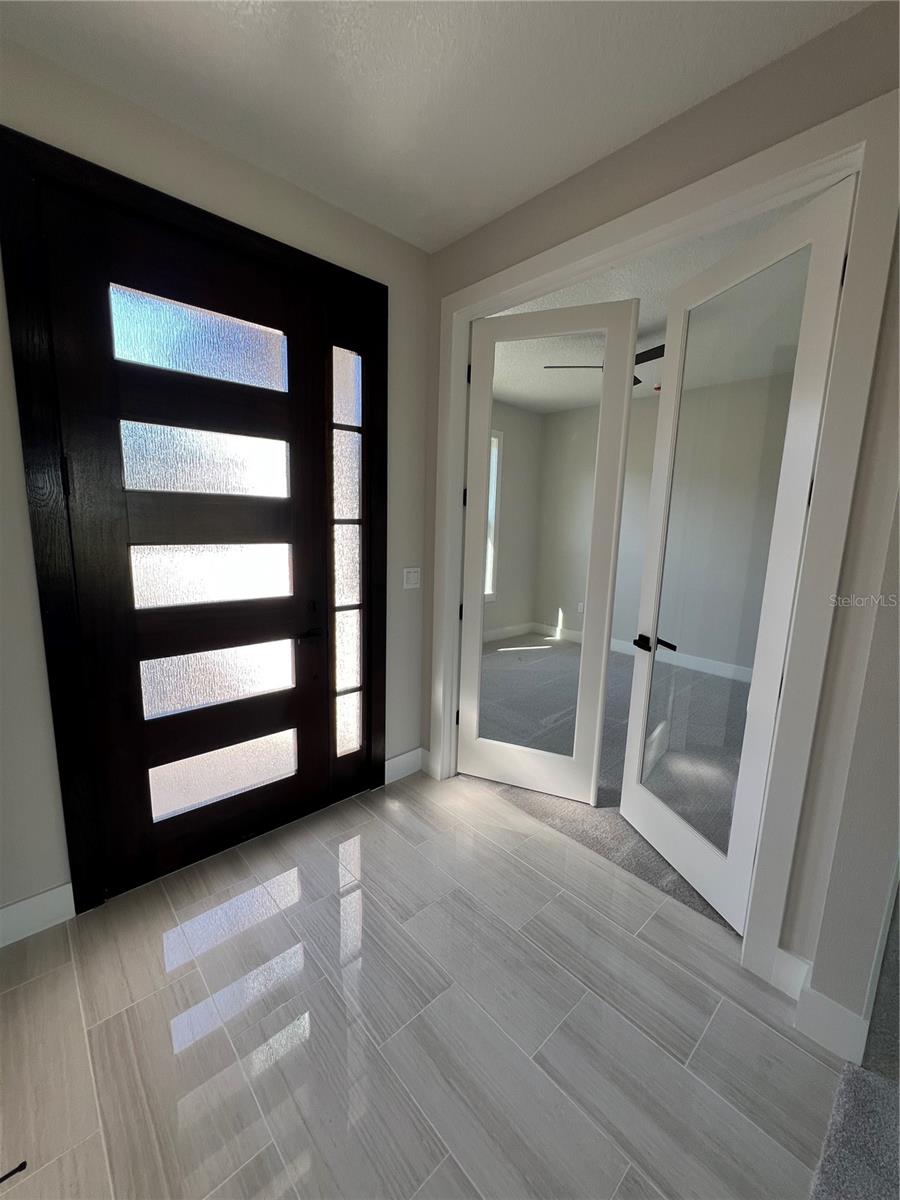 Image 3 of 19 For 3320 Buckingham Way