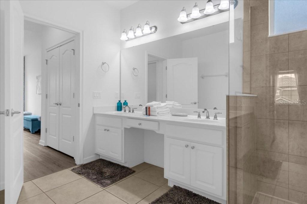 Image 13 of 37 For 5220 Oakbourne Avenue