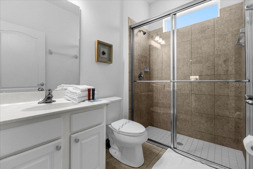 Image 16 of 37 For 5220 Oakbourne Avenue