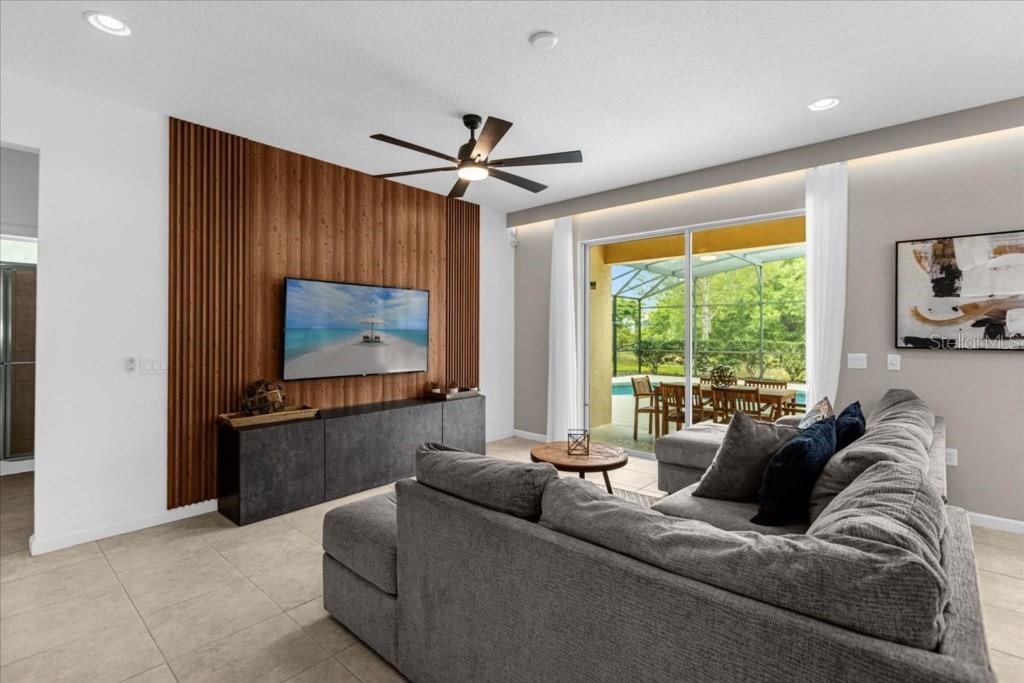 Image 5 of 37 For 5220 Oakbourne Avenue