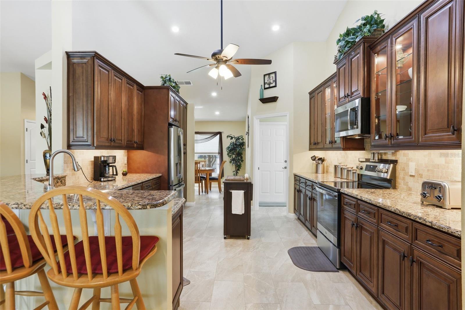 Image 11 of 49 For 118 Brookshire Court