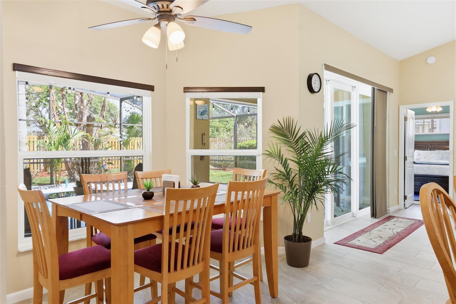 Image 14 of 49 For 118 Brookshire Court