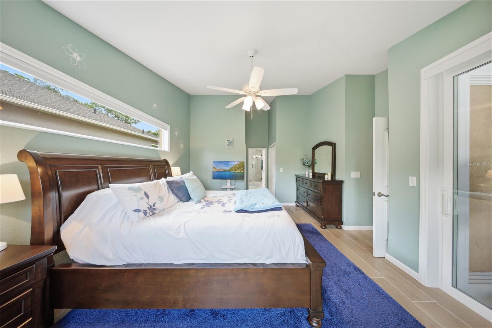 Image 21 of 49 For 118 Brookshire Court