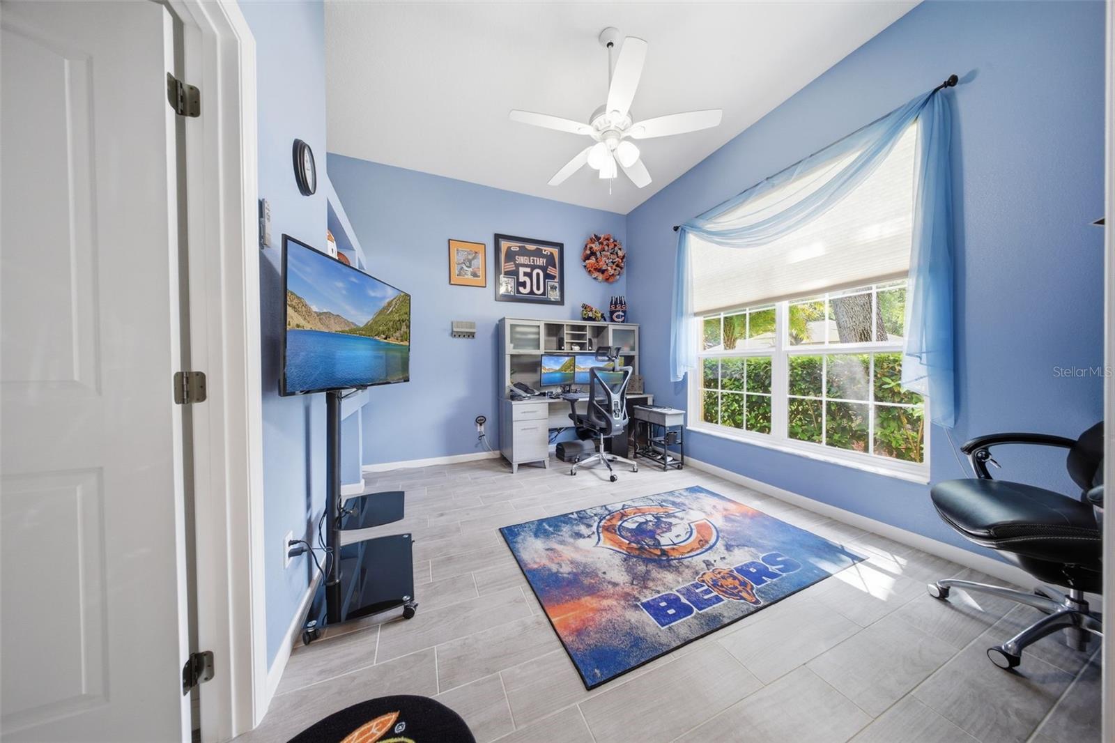 Image 26 of 49 For 118 Brookshire Court