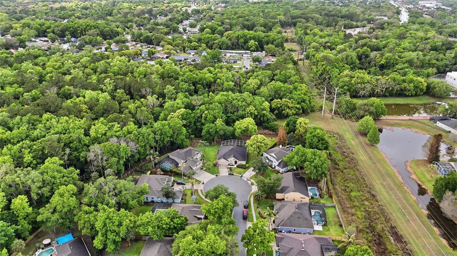 Image 48 of 49 For 118 Brookshire Court