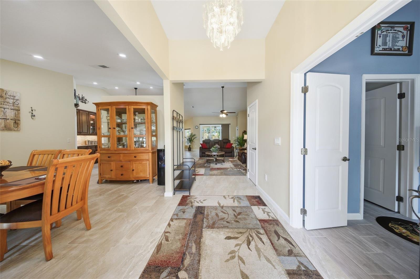 Image 6 of 49 For 118 Brookshire Court