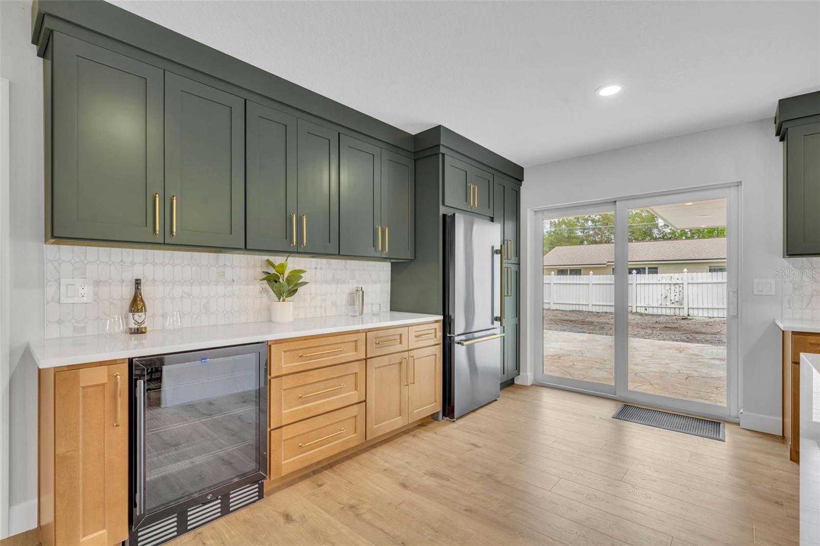 Image 12 of 35 For 350 Cornwall Rd