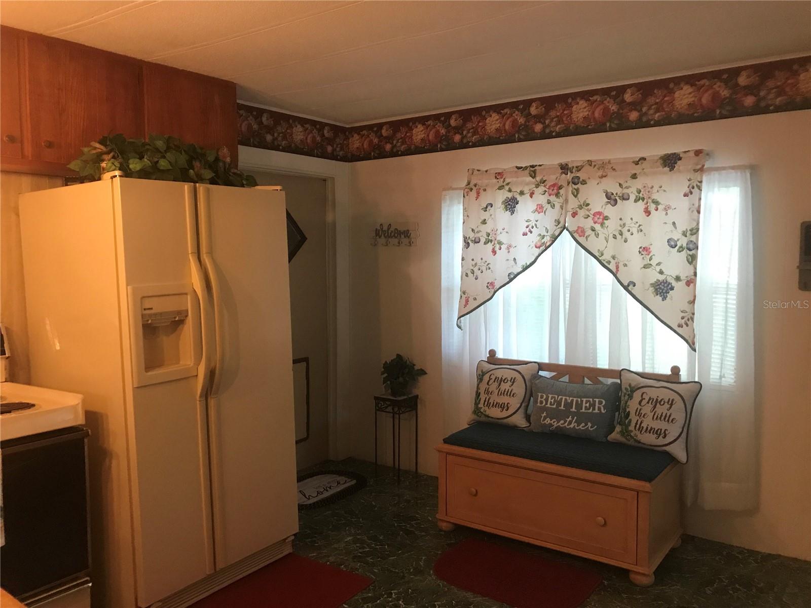 Image 10 of 44 For 118 Millcreek Drive