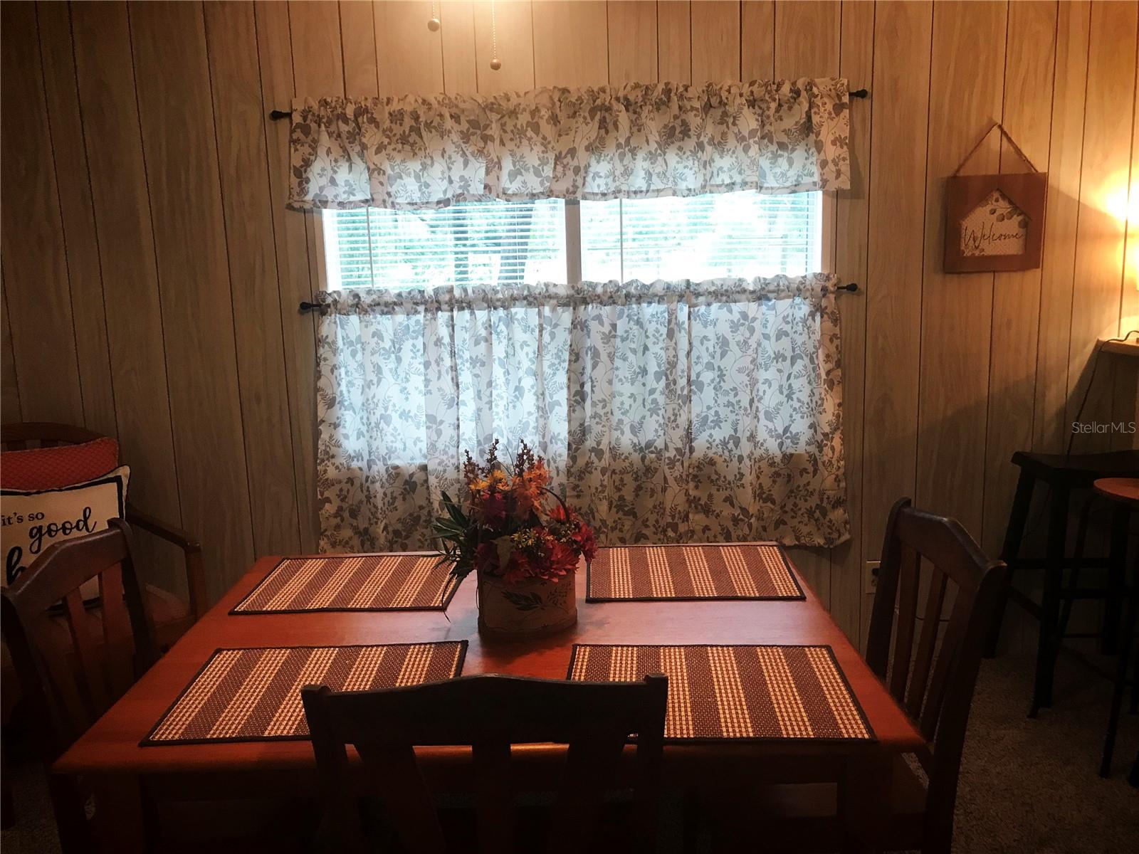 Image 14 of 44 For 118 Millcreek Drive