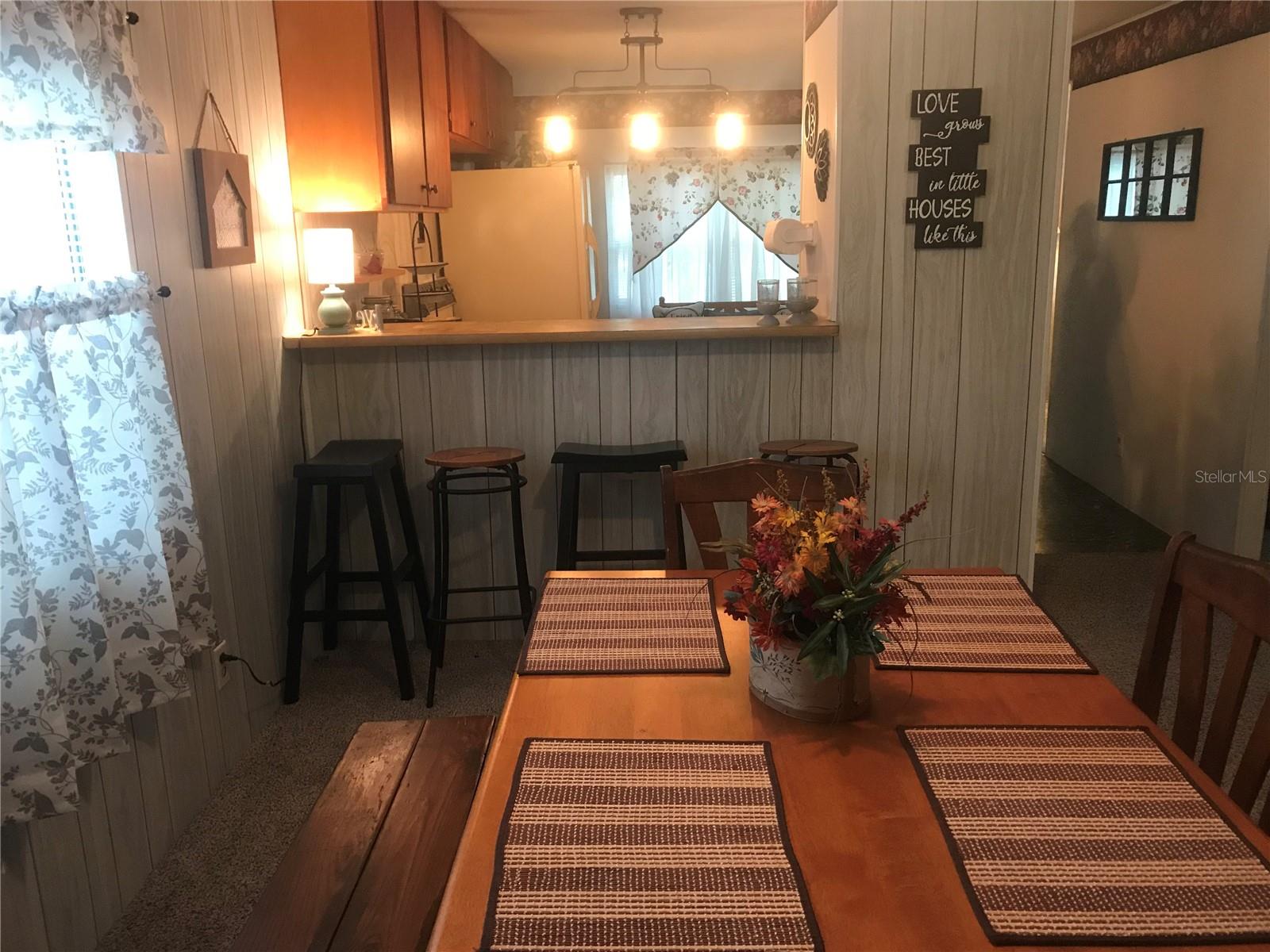 Image 16 of 44 For 118 Millcreek Drive