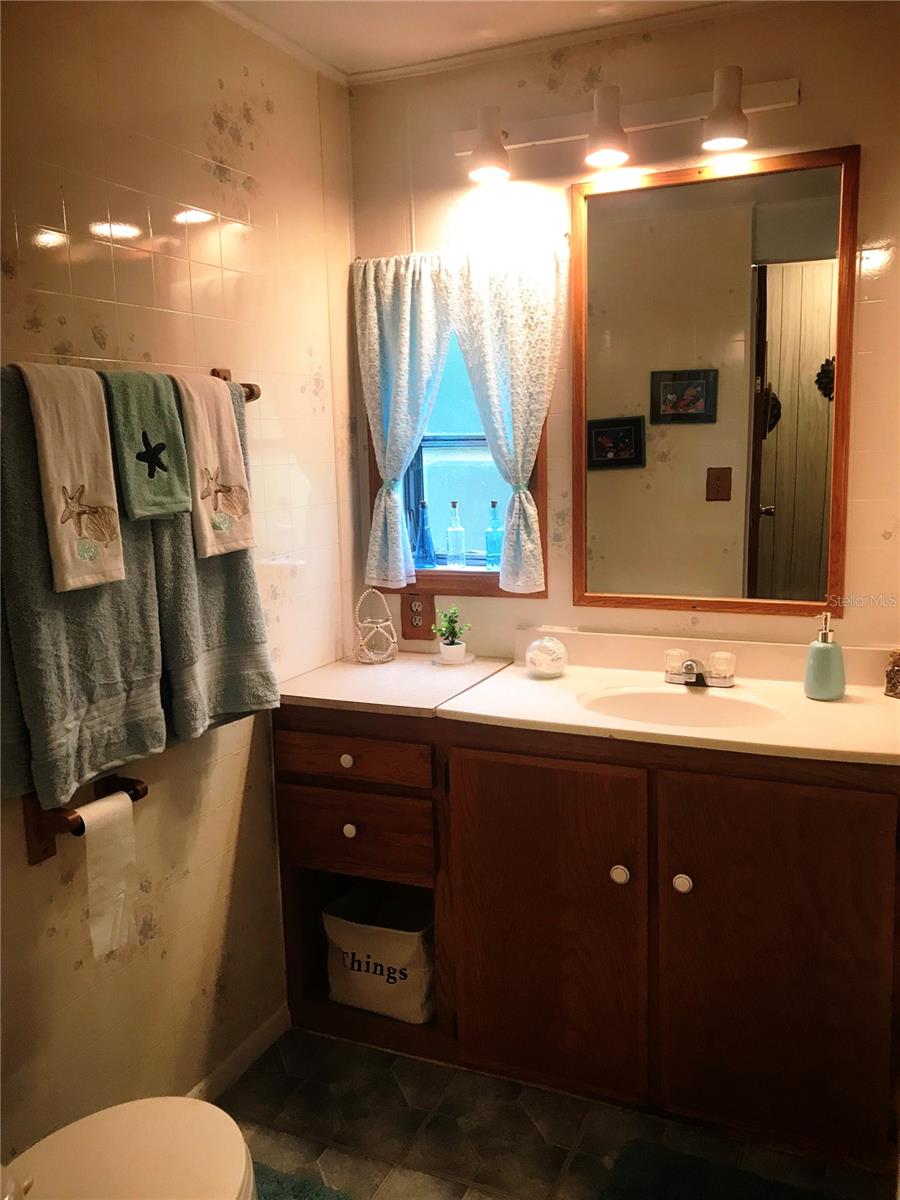 Image 31 of 44 For 118 Millcreek Drive