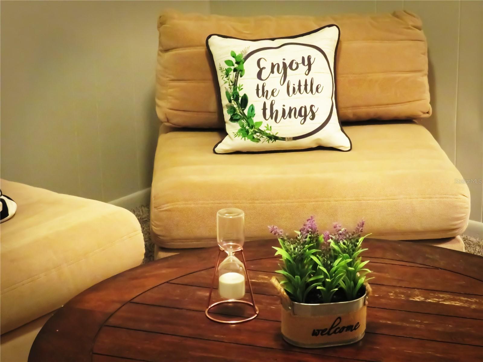 Image 33 of 44 For 118 Millcreek Drive