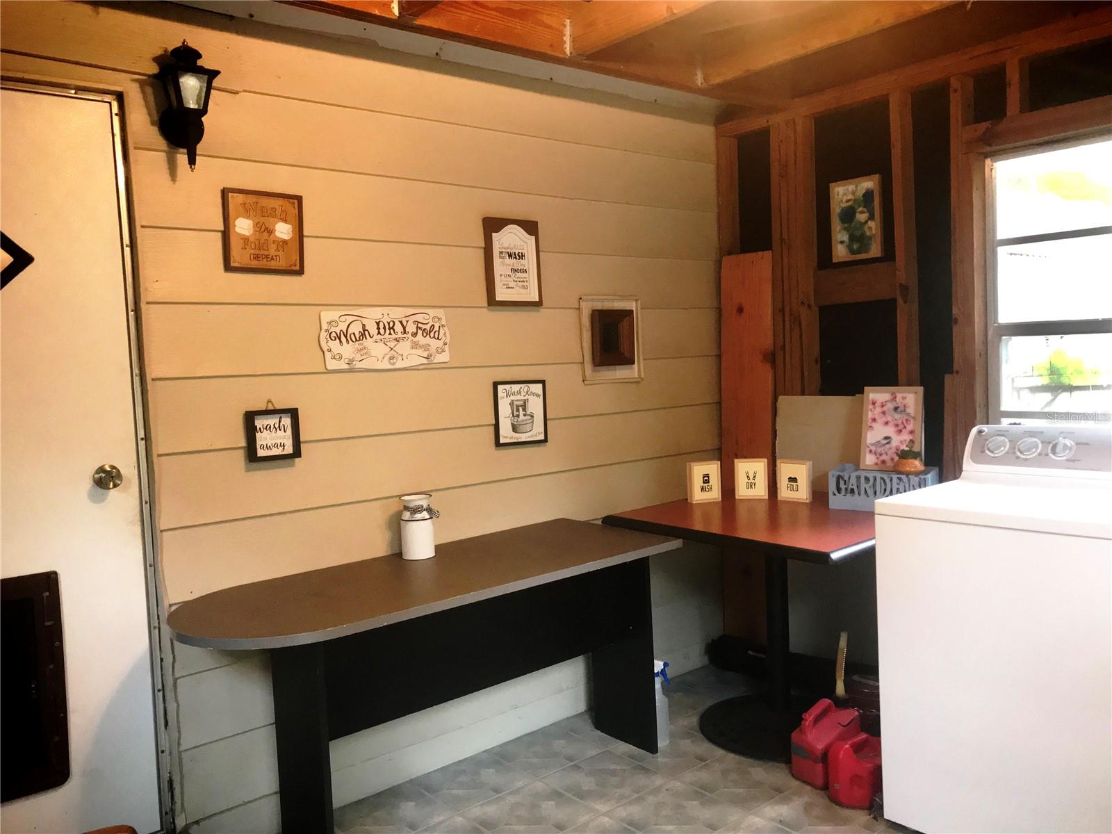 Image 4 of 44 For 118 Millcreek Drive