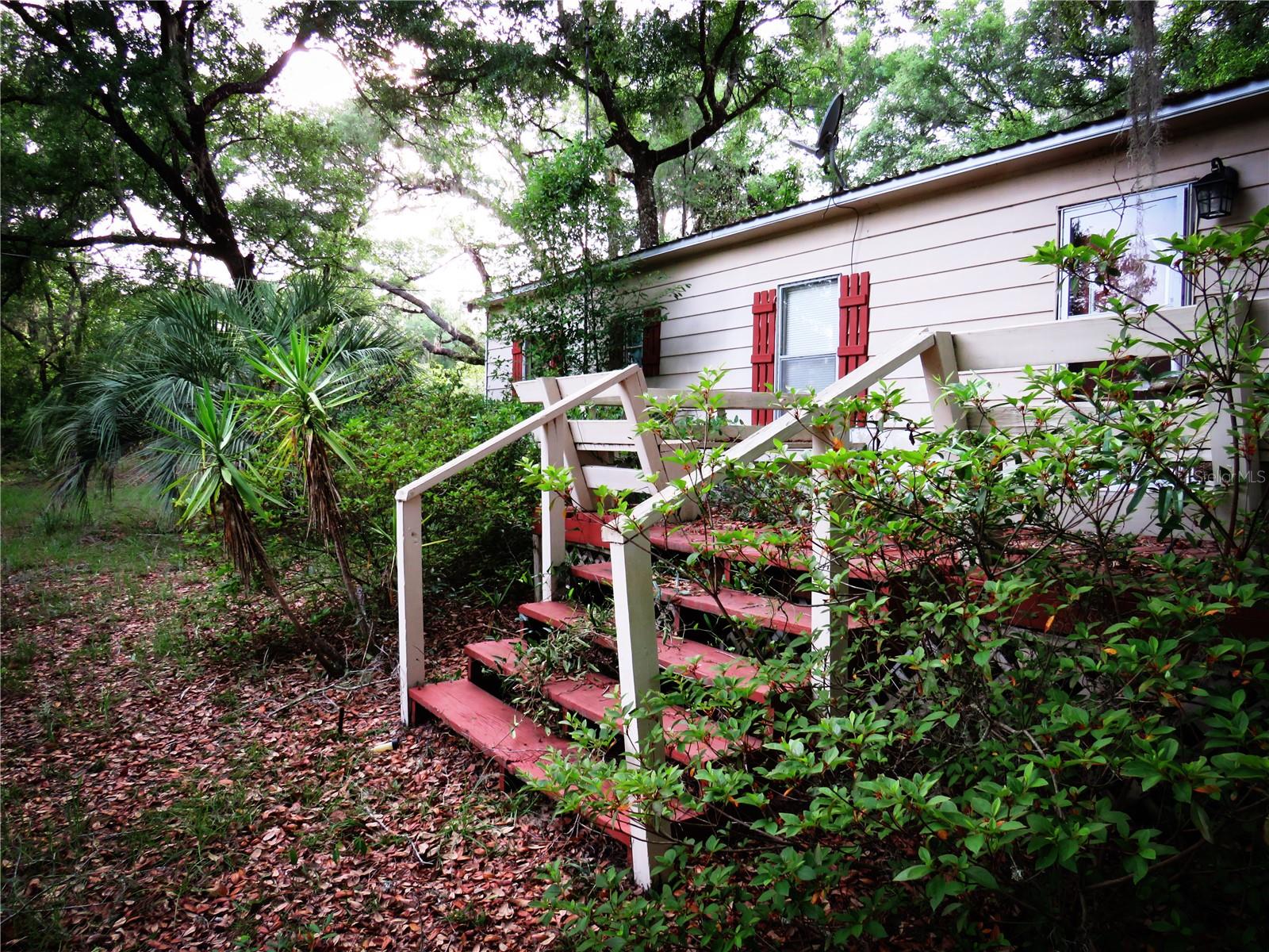 Image 40 of 44 For 118 Millcreek Drive