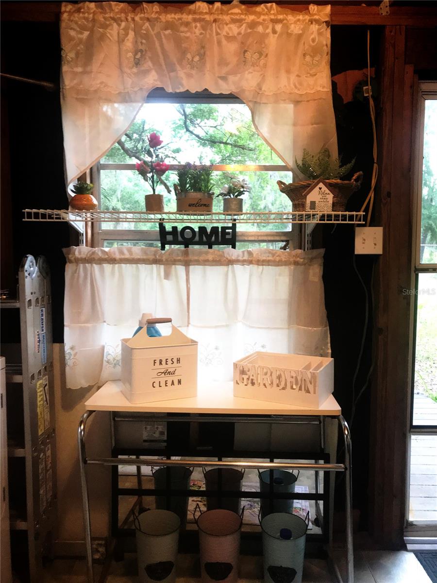 Image 7 of 44 For 118 Millcreek Drive