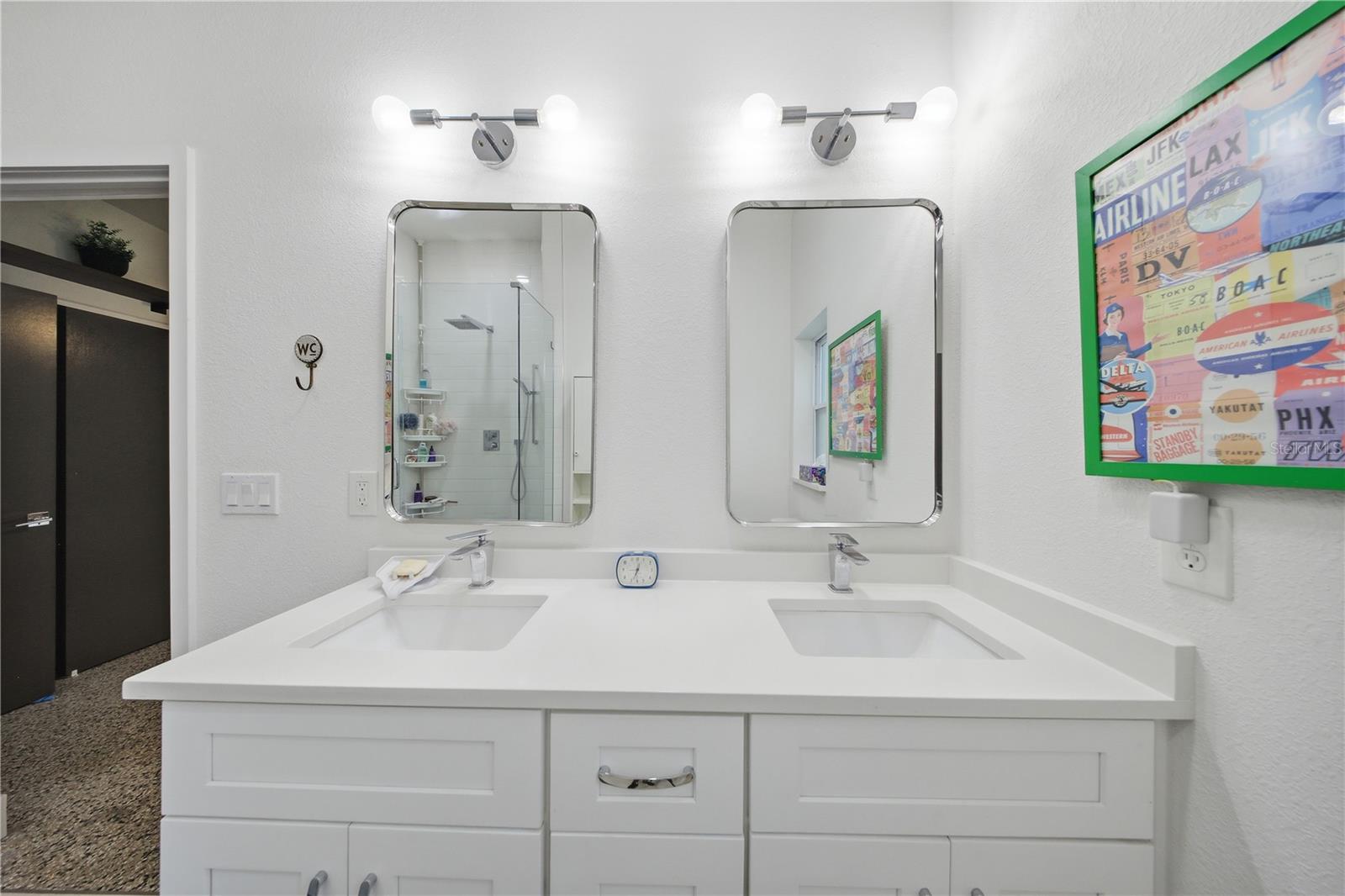 Listing photo id 18 for 1306 Ceylon Drive