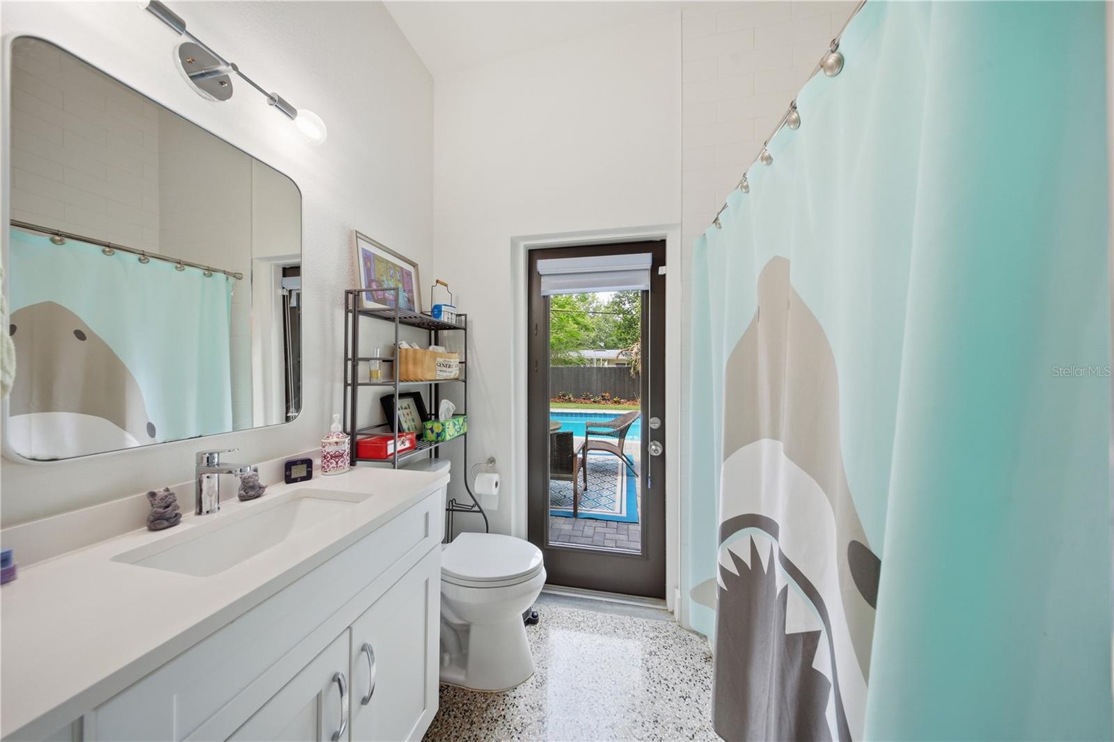 Listing photo id 22 for 1306 Ceylon Drive