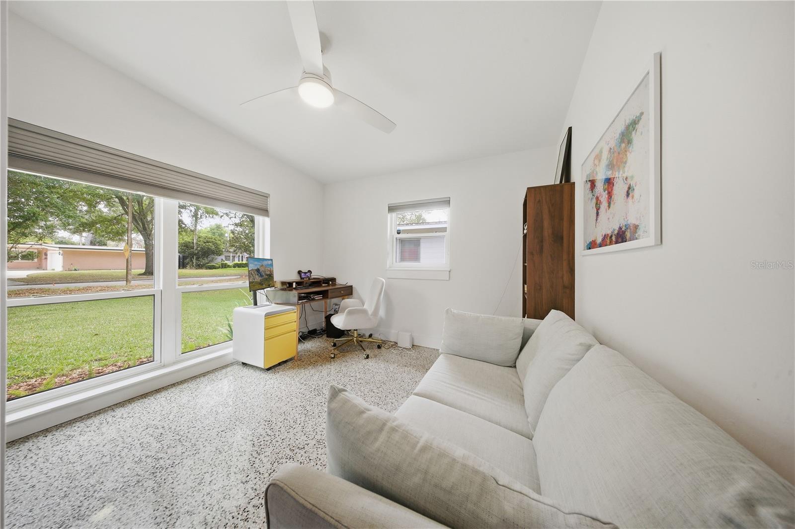 Listing photo id 23 for 1306 Ceylon Drive