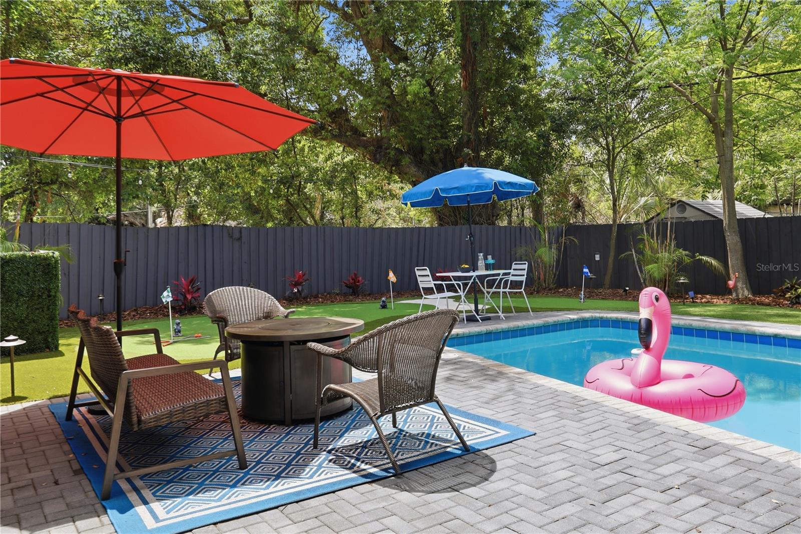 Listing photo id 28 for 1306 Ceylon Drive