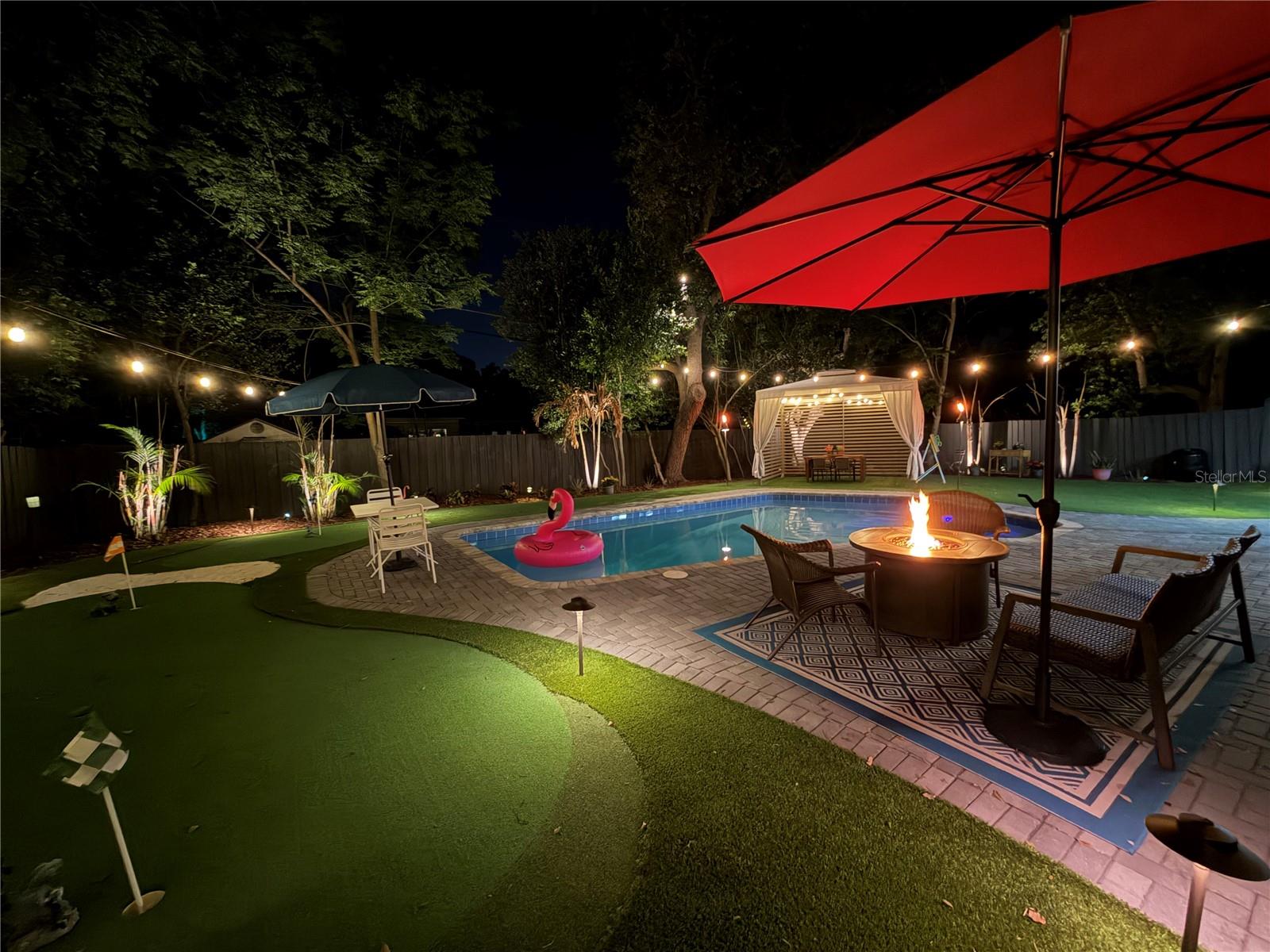 Listing photo id 49 for 1306 Ceylon Drive