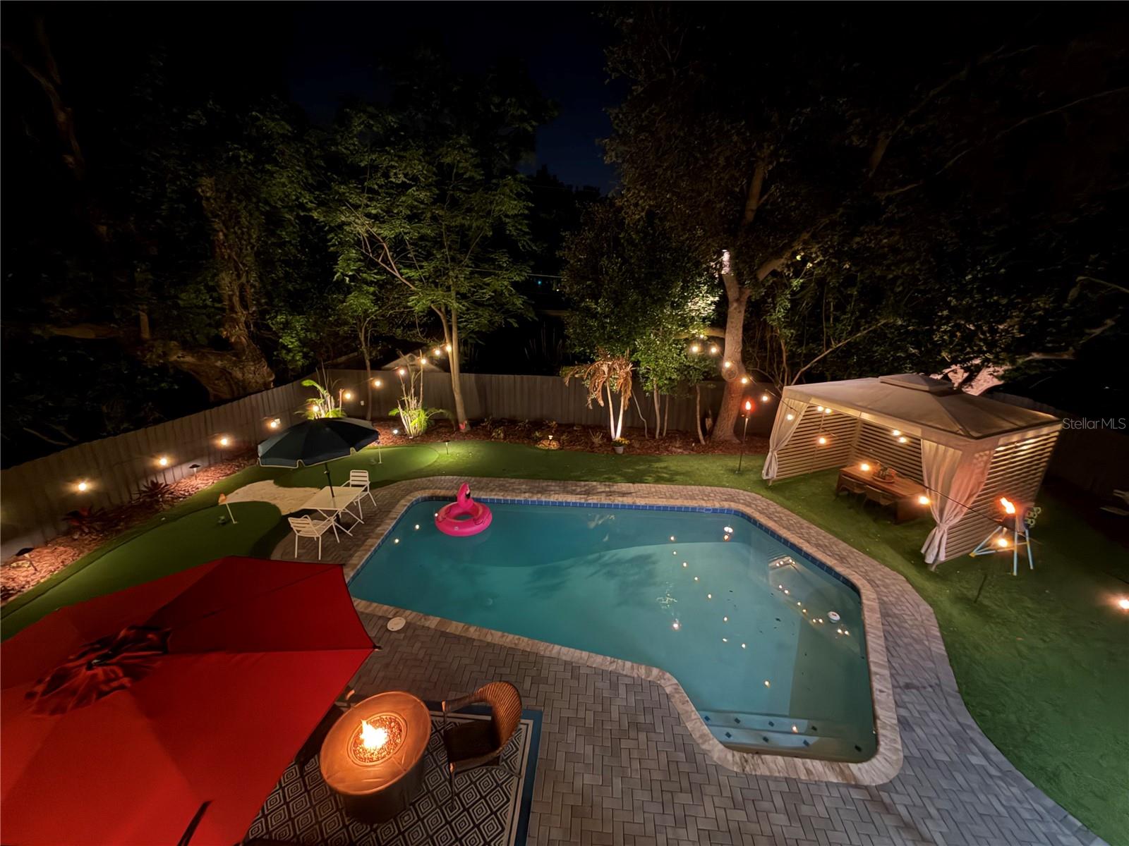 Listing photo id 4 for 1306 Ceylon Drive