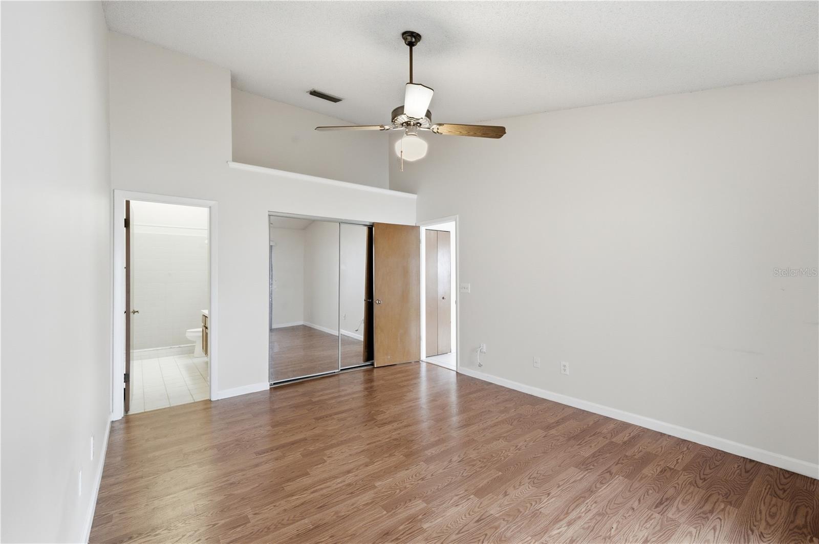 Image 12 of 32 For 5333 Red Cliff Trail