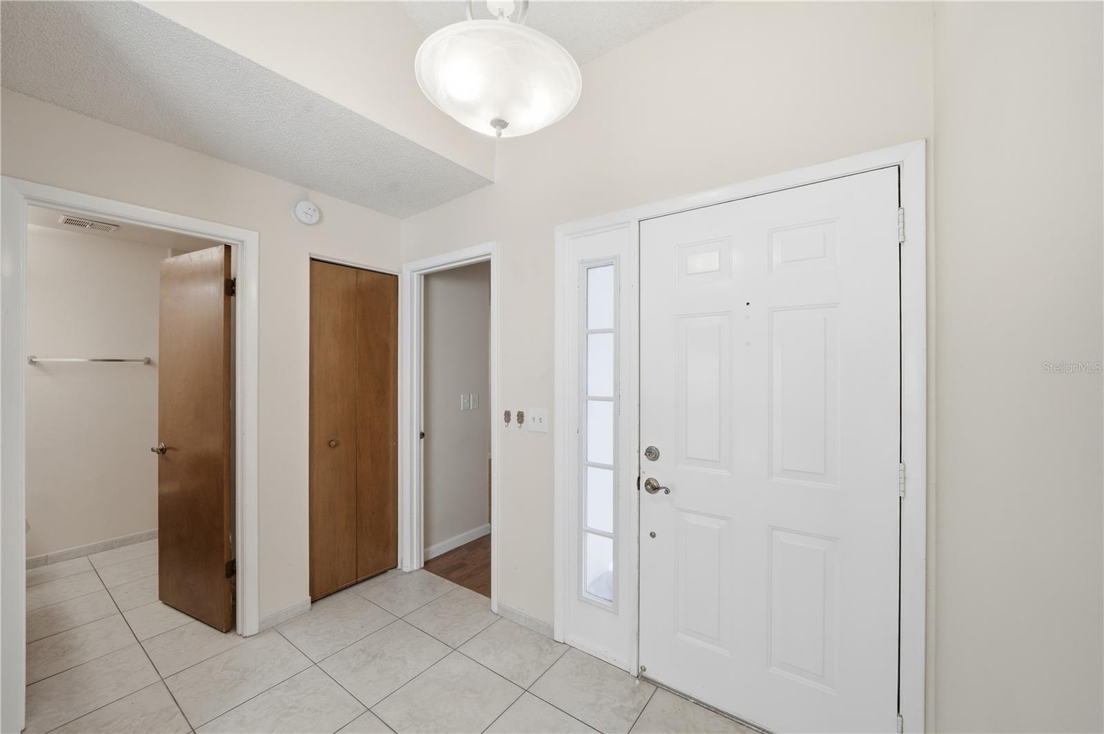 Image 14 of 32 For 5333 Red Cliff Trail