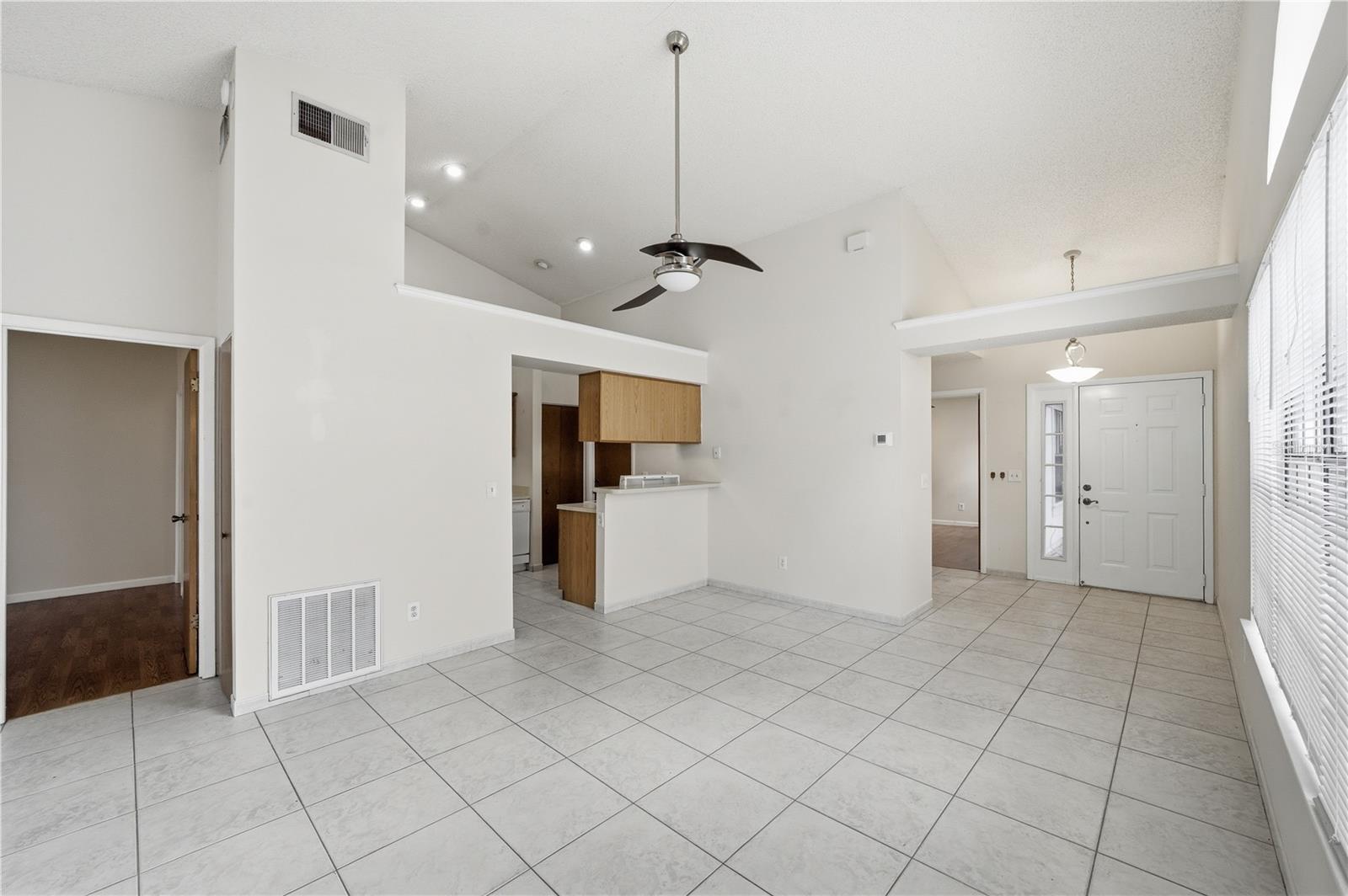 Image 21 of 32 For 5333 Red Cliff Trail